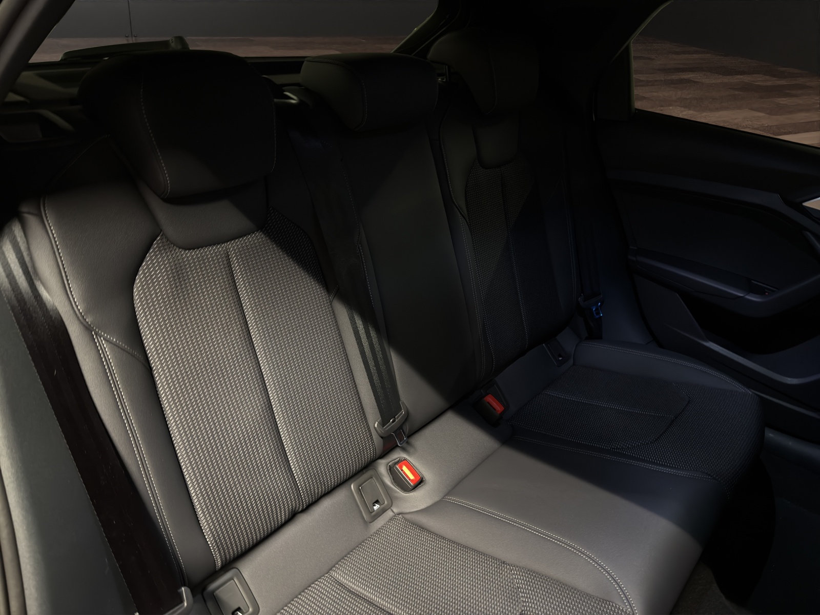 AUDI A1 Sportback 30 TFSI Attraction S-tronic-image-14