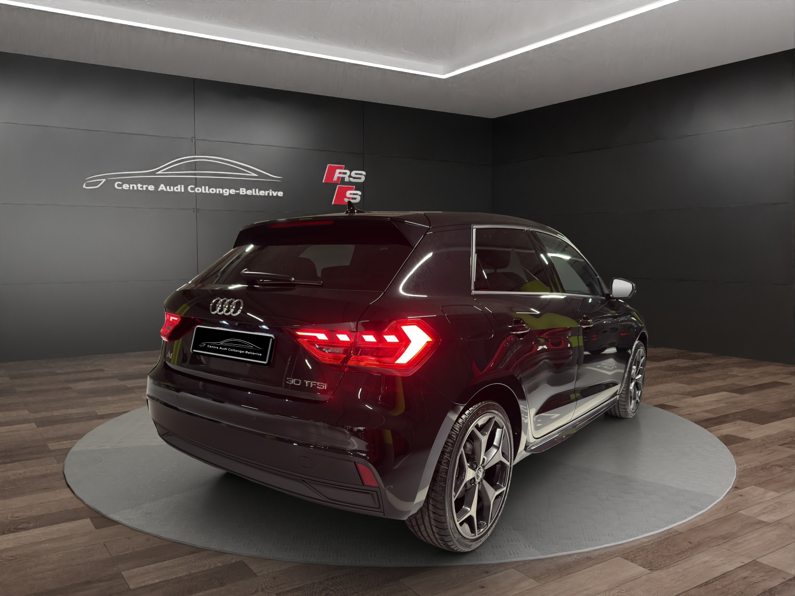AUDI A1 Sportback 30 TFSI Attraction S-tronic-image-5