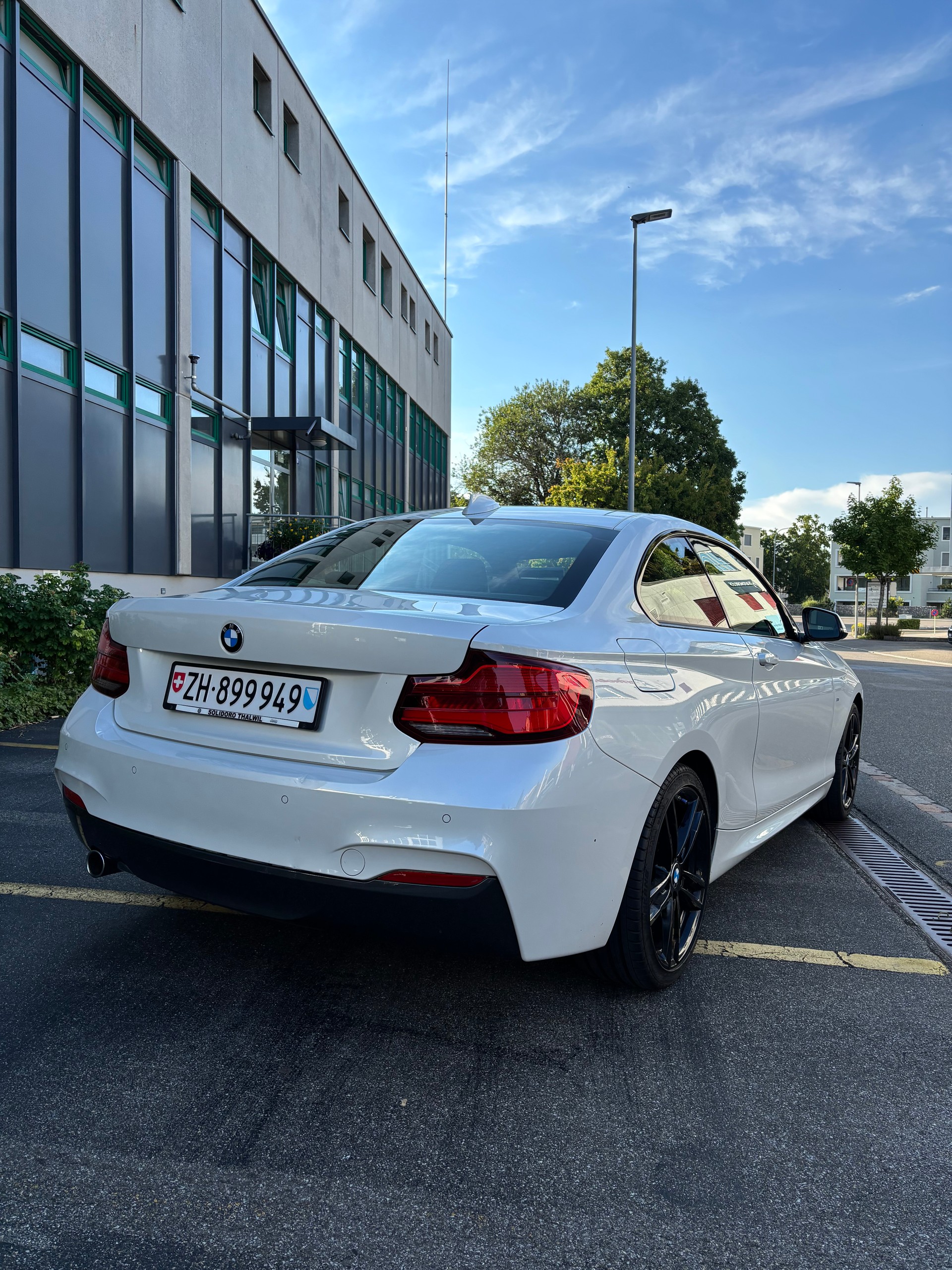BMW 218d M Sport-image-3