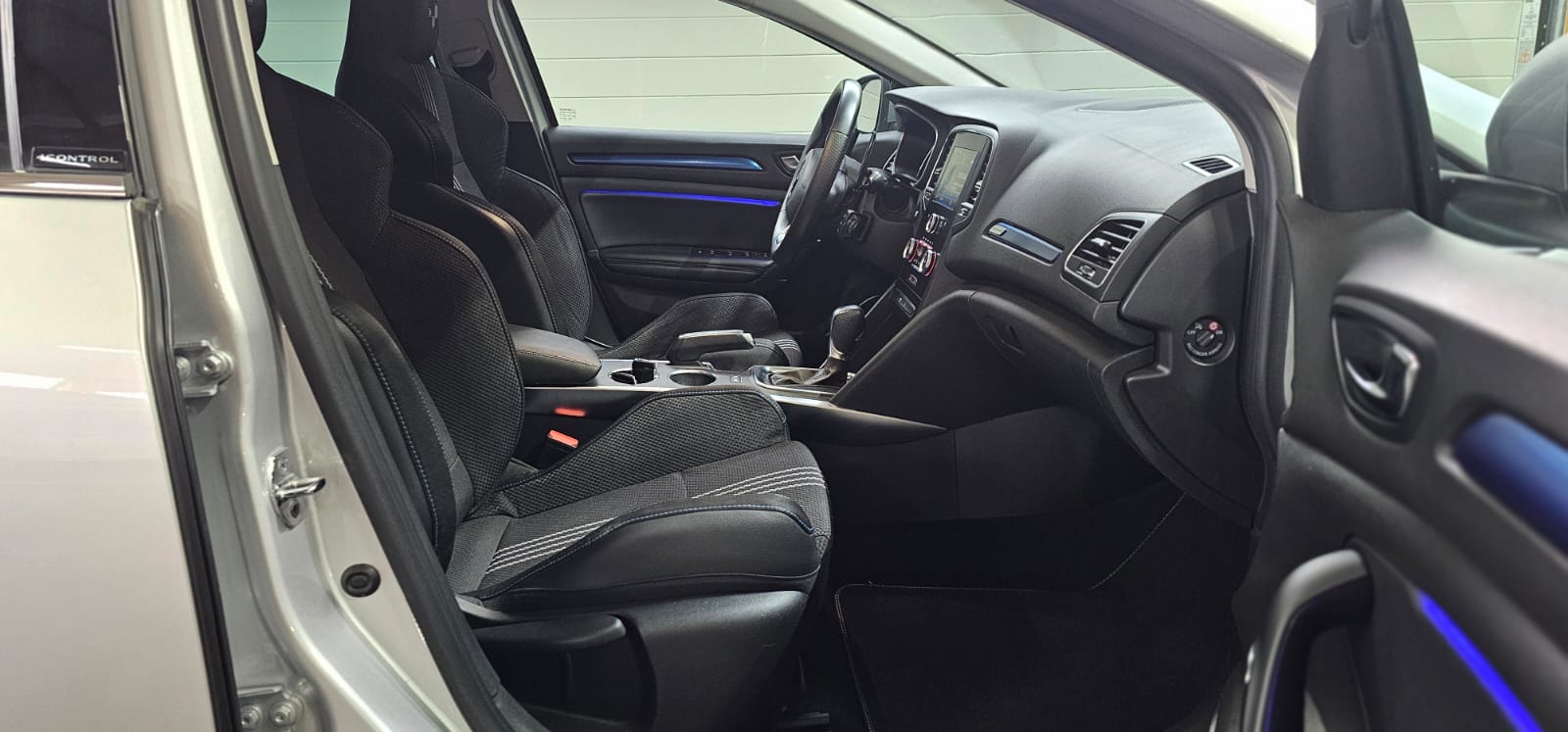 RENAULT Mégane 1.6 16V Turbo GT EDC Frisch MFK-image-22