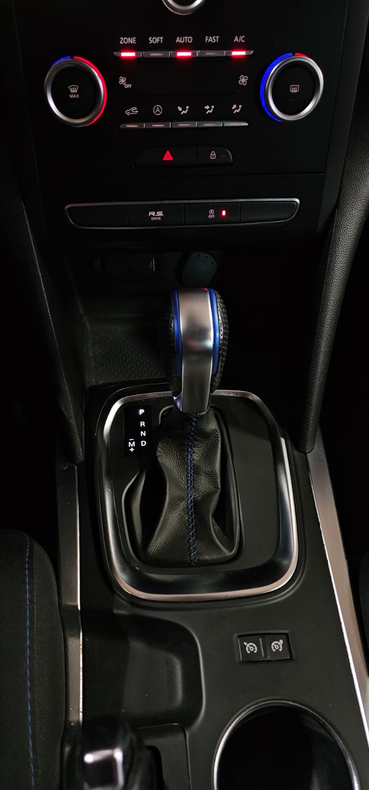 RENAULT Mégane 1.6 16V Turbo GT EDC Frisch MFK-image-17
