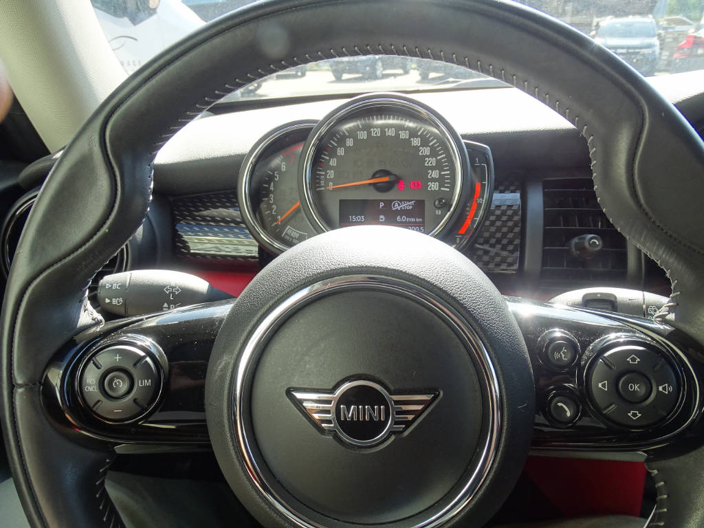 MINI Mini 2.0i Cooper S-image-8