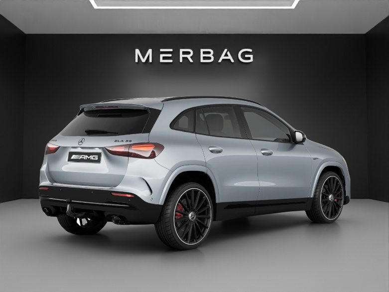 MERCEDES-BENZ GLA AMG 35 4Matic 8G-DCT-image-4