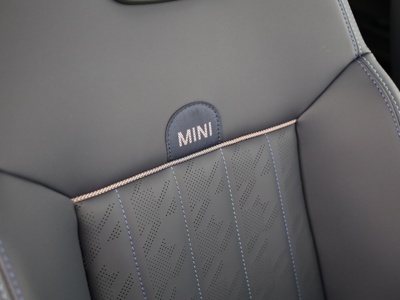 MINI Cooper S DKG-image-12