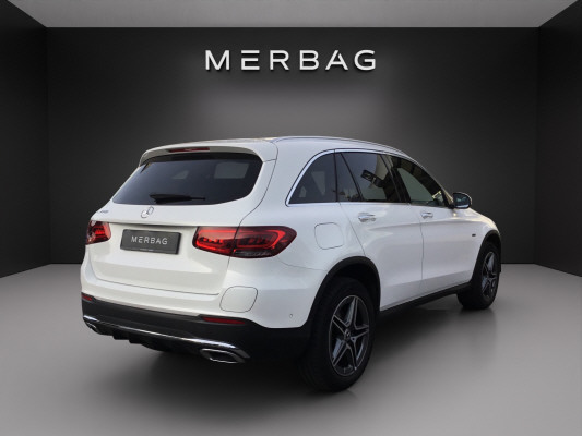 MERCEDES-BENZ GLC 300 de AMG Line 4M A-image-3