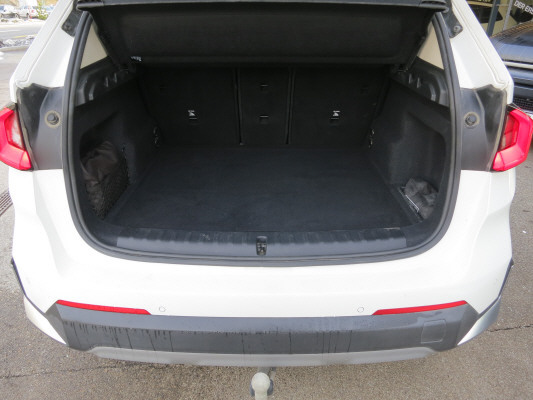 BMW X1 xDrive 20d 48V-image-11
