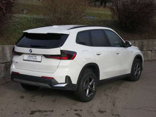 BMW X1 xDrive 20d 48V-image-3