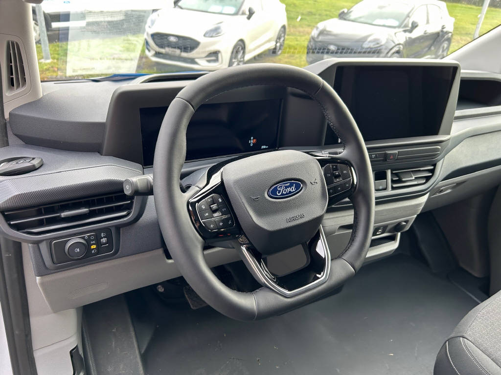 FORD Transit E-Custom Van 320 L1 65kWh Trend-image-5