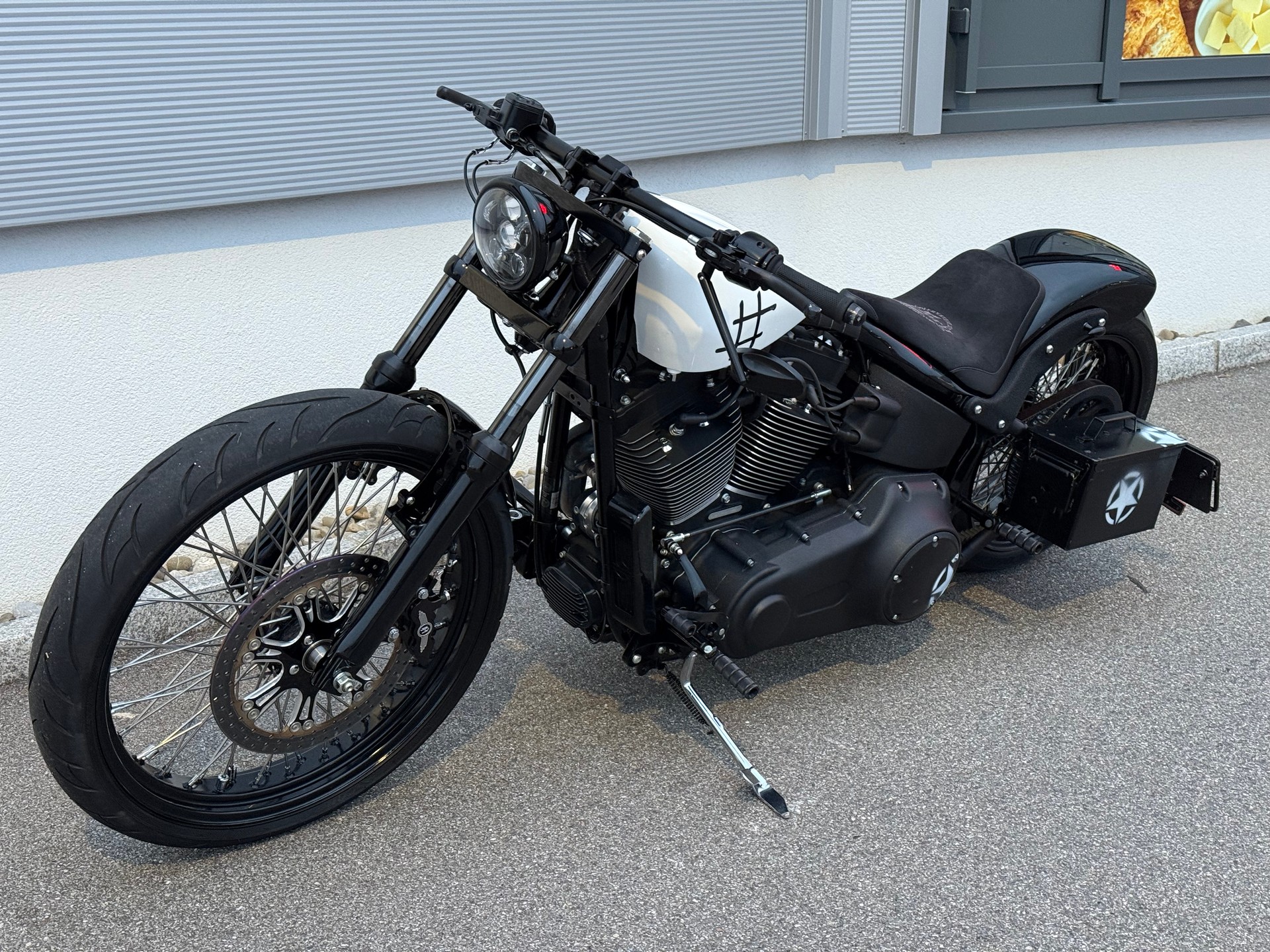 HARLEY-DAVIDSON FXSTBI Night Train Bobber-image-9