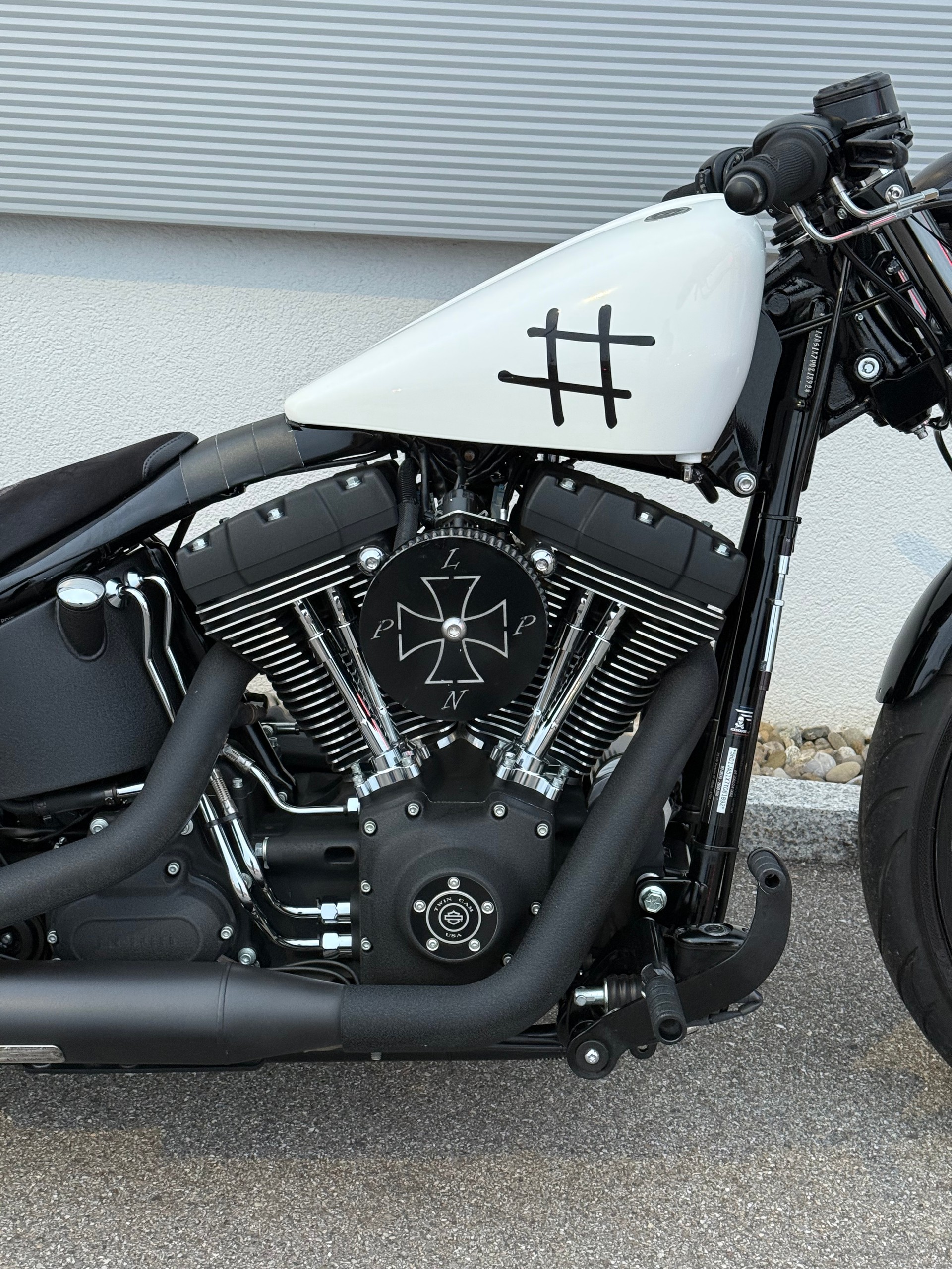 HARLEY-DAVIDSON FXSTBI Night Train Bobber-image-4