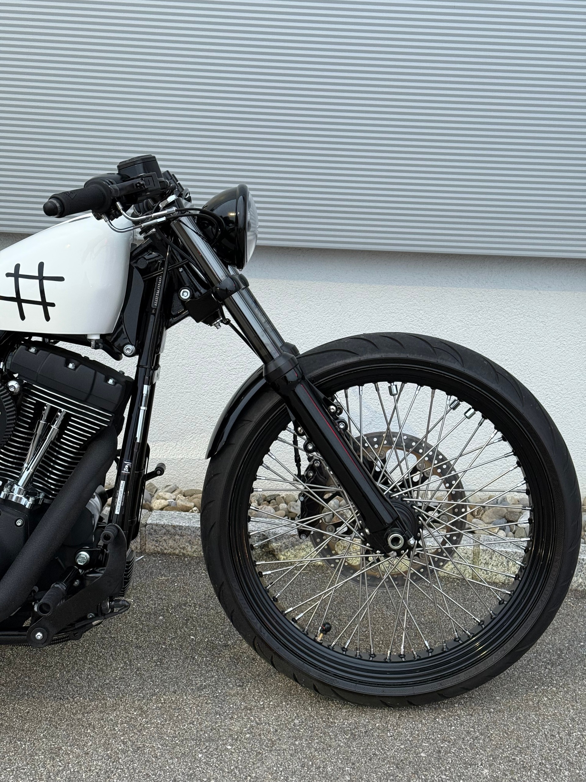 HARLEY-DAVIDSON FXSTBI Night Train Bobber-showroom-element-3