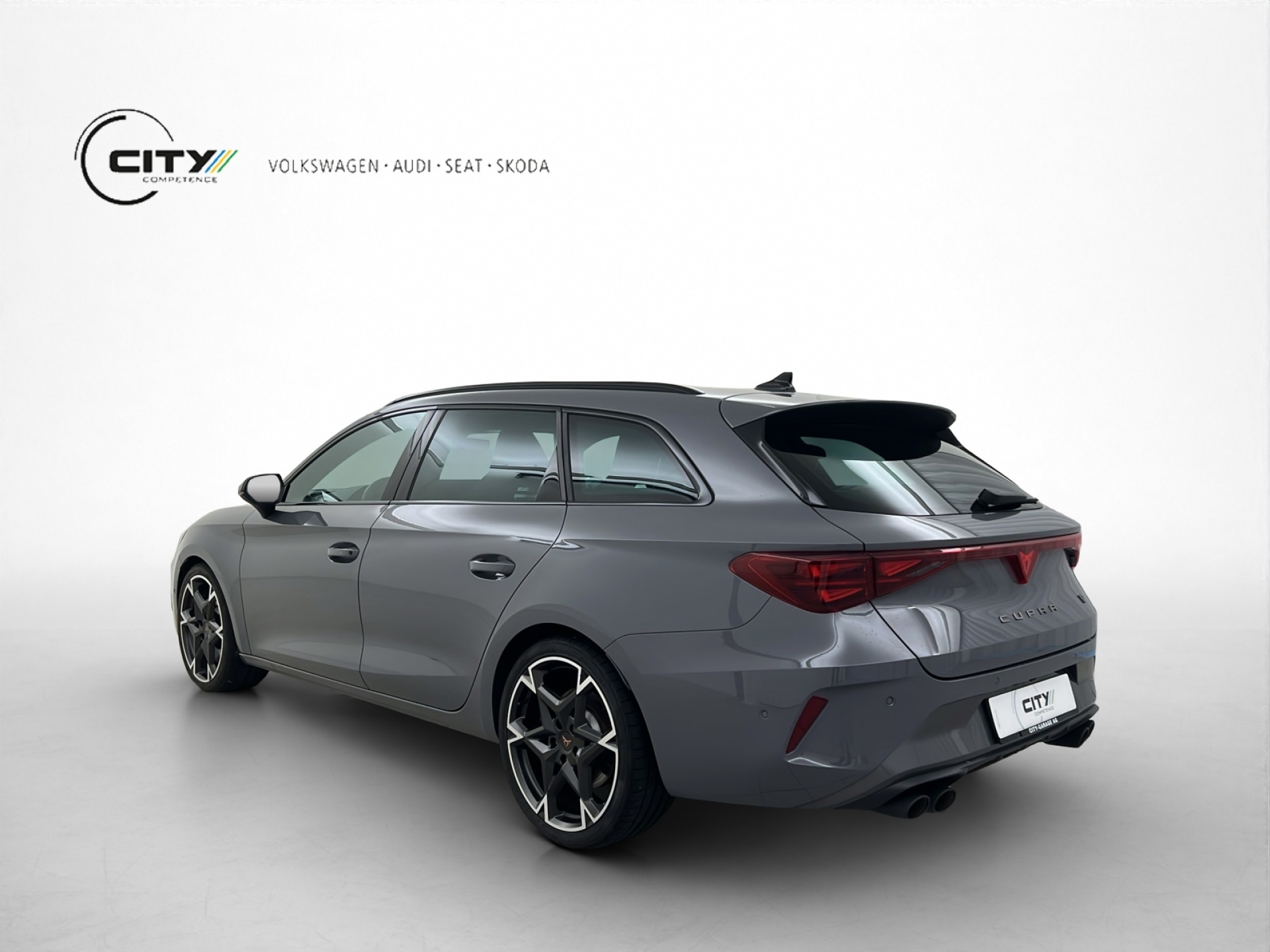 CUPRA Leon ST 2.0 TSI 333PS VZ 4Drive-image-2