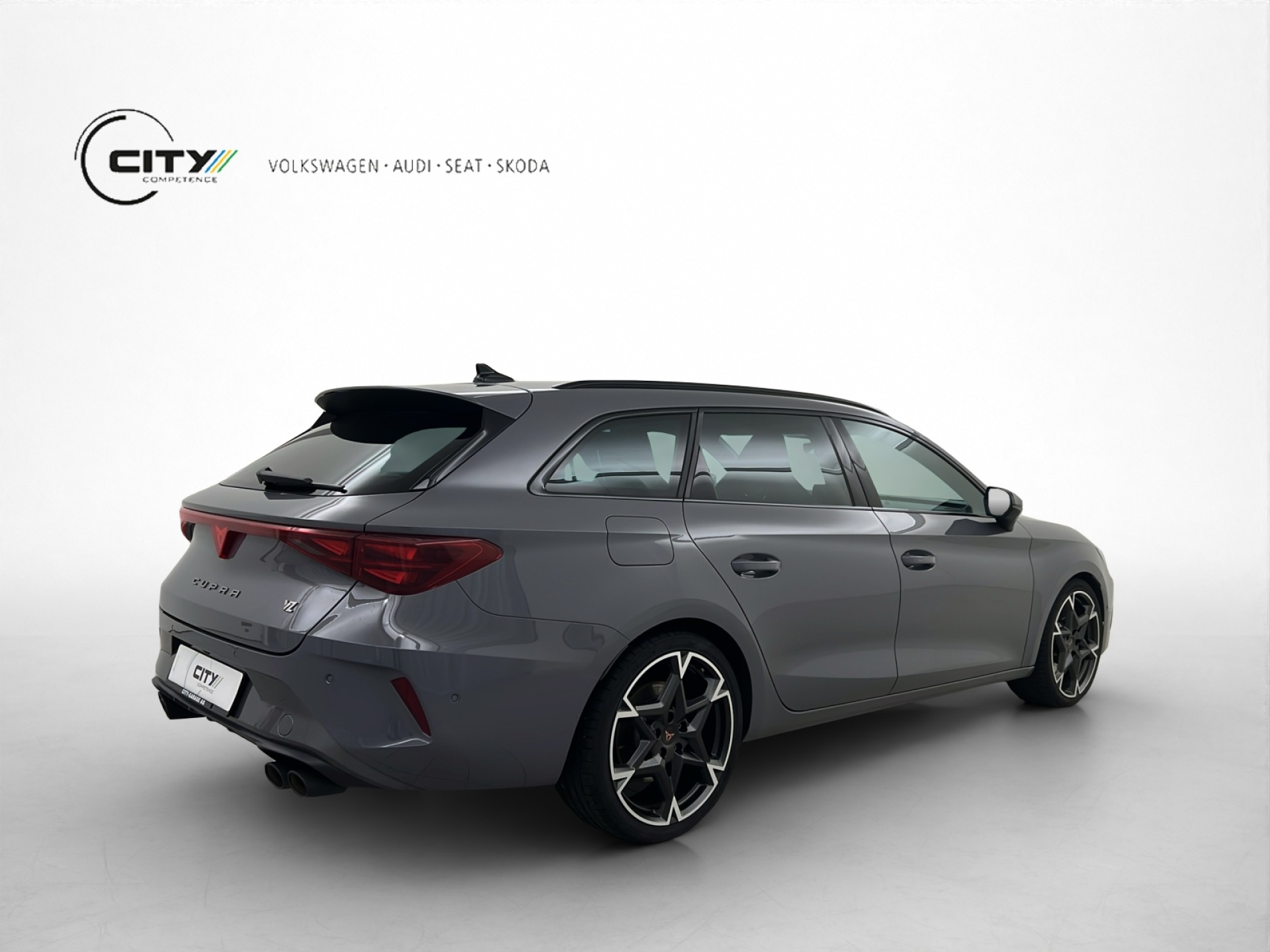 CUPRA Leon ST 2.0 TSI 333PS VZ 4Drive-image-3