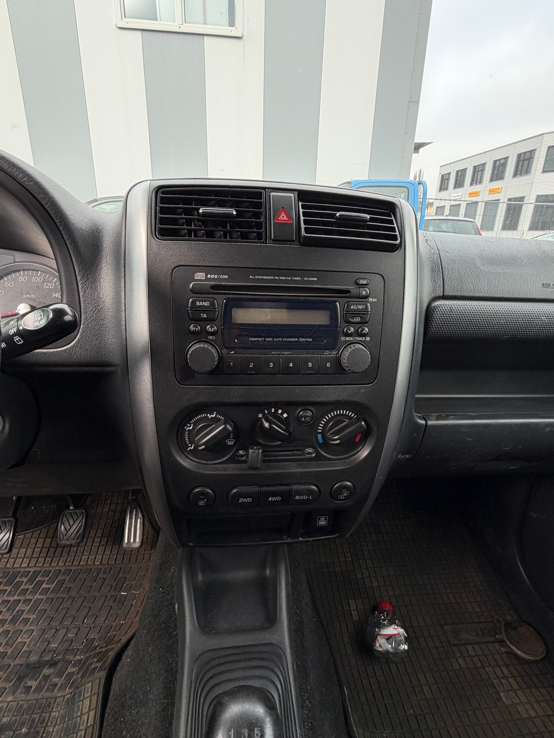 SUZUKI Jimny 1.3 16V GL Top Indigo-image-7