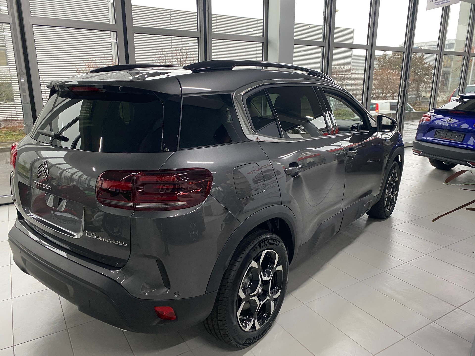 CITROEN C5 Aircross 1.6 PHEV Swiss Edition-image-3