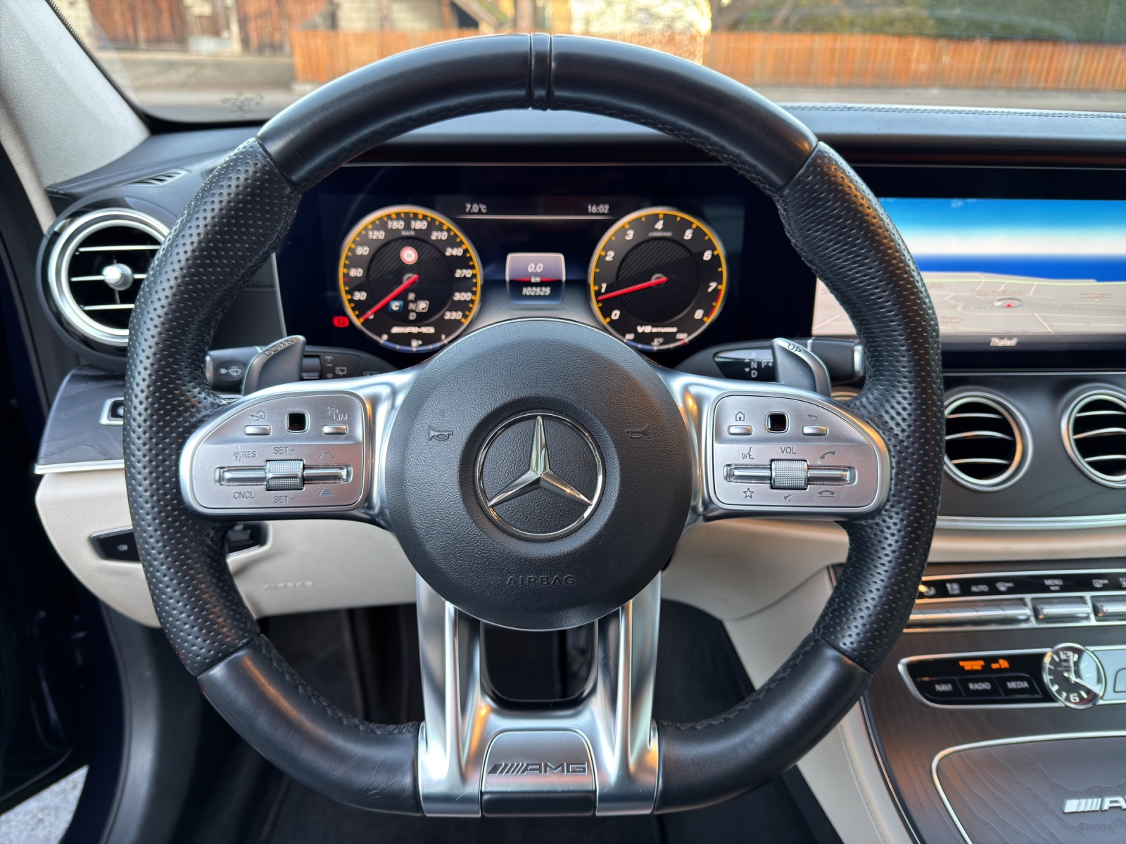 MERCEDES-BENZ E 63 AMG S 4 Matic 9G-Tronic-image-15