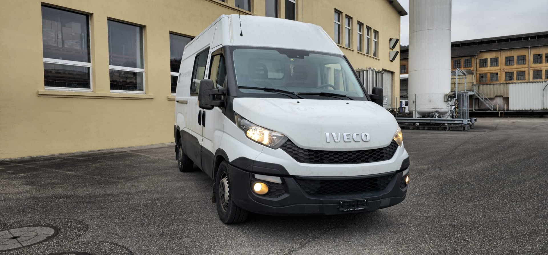 IVECO 35 S 15 V-image-0
