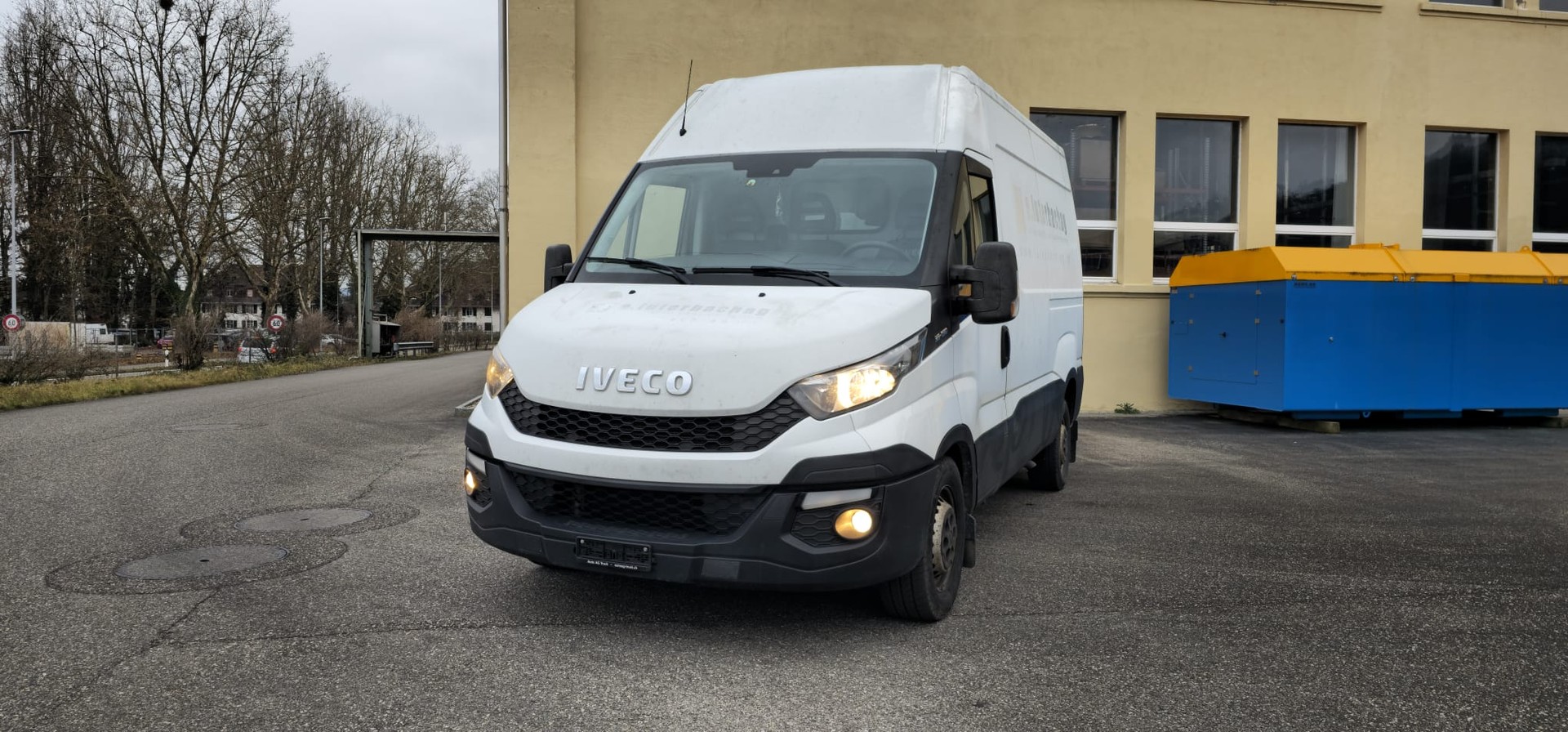 IVECO 35 S 15 V-image-1