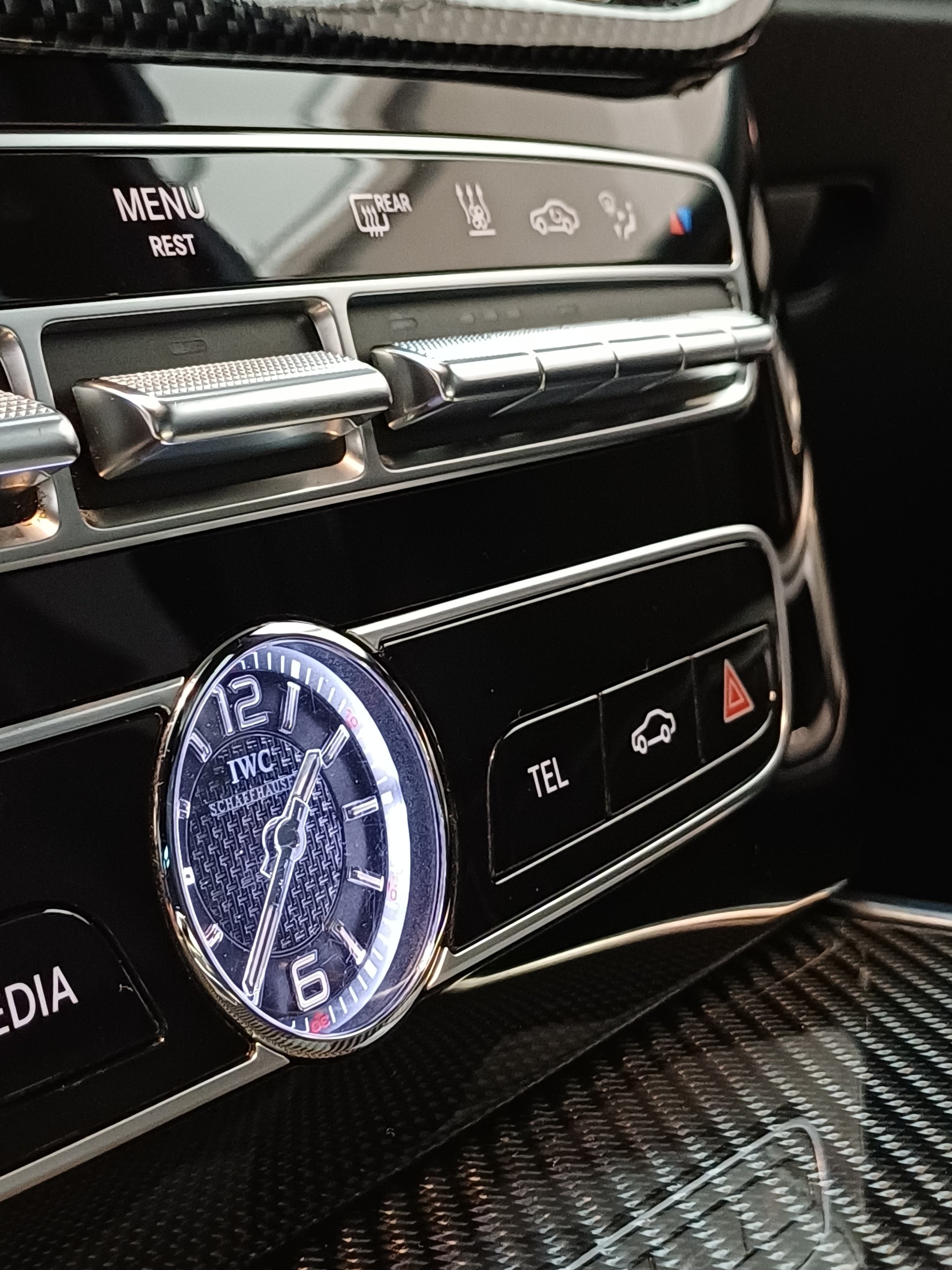 MERCEDES-BENZ MB-G 63 AMG "CH AUTO" "NEU AB MFK" SPEEDSHIFT PLUS G-TRONIC. VOLL AUSSTATTUNG !! UNFALLFREI MIT AHK.-image-24