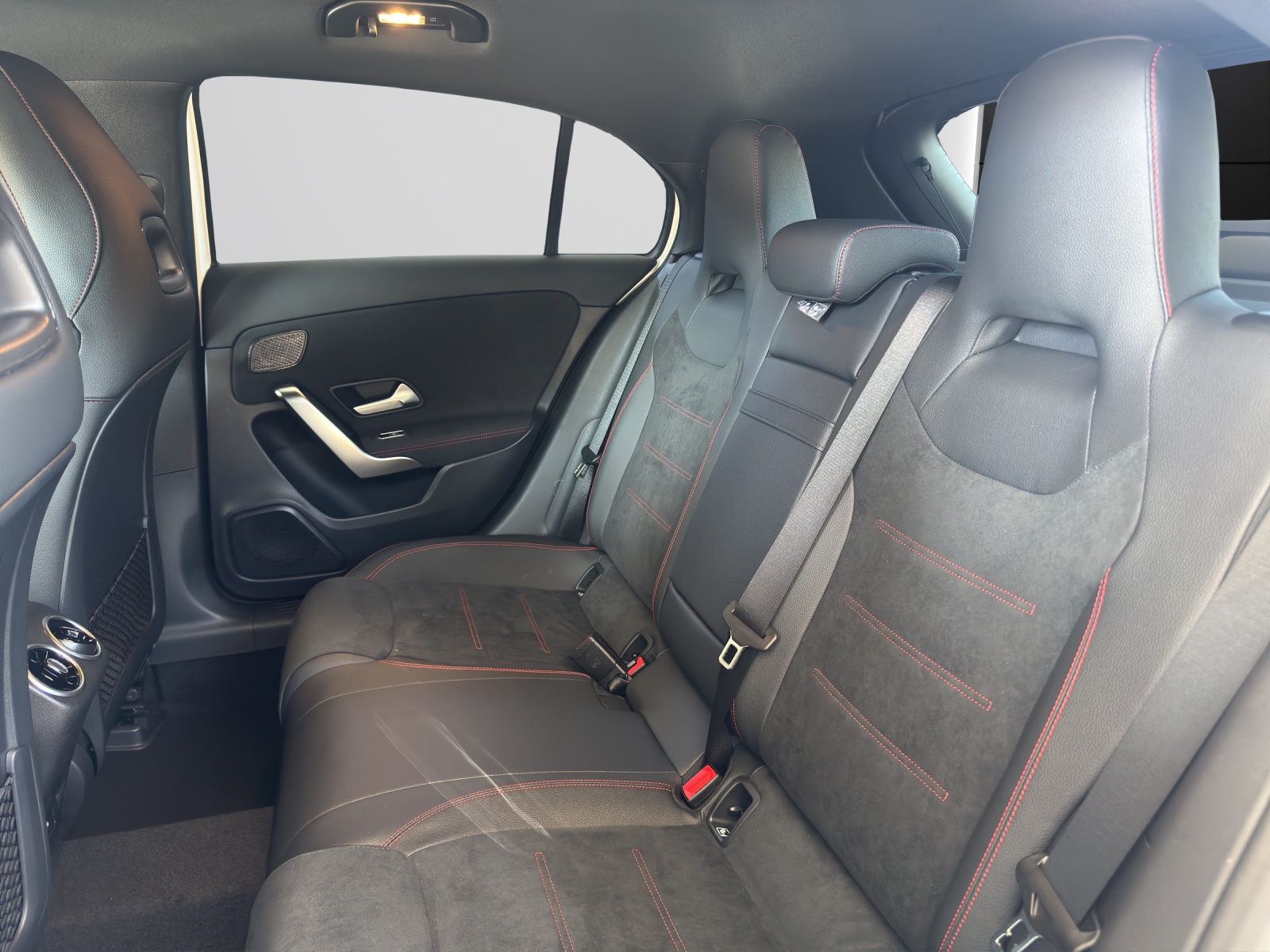 Image MERCEDES-BENZ A-250 A 250 4Matic 8G-DCT