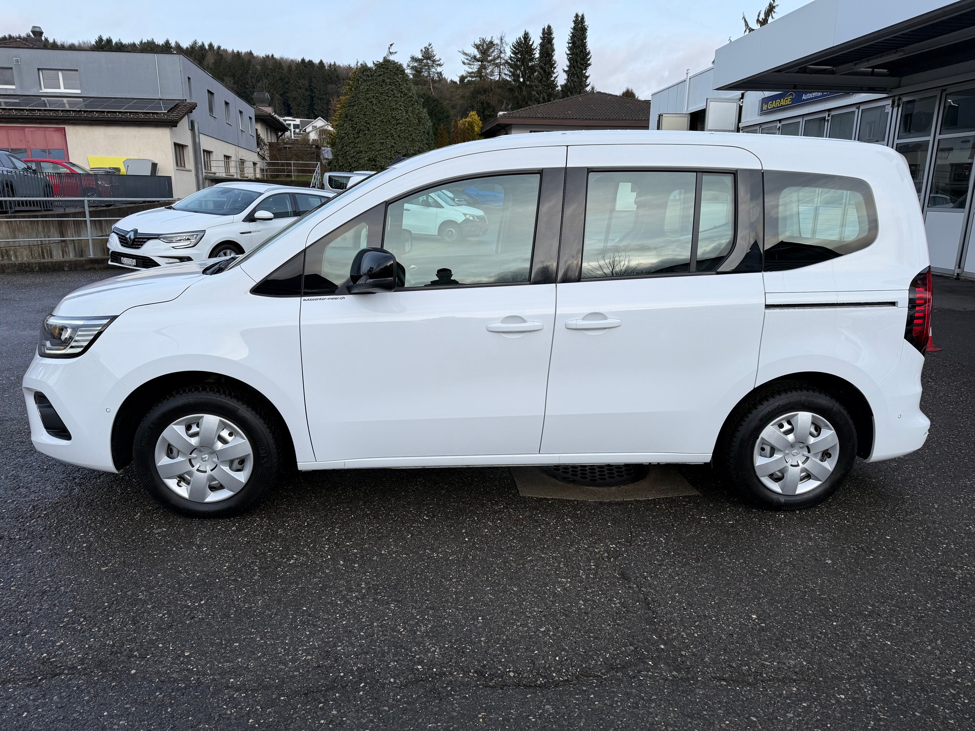 RENAULT Kangoo 1.5 dCi 95 Intens-image-2