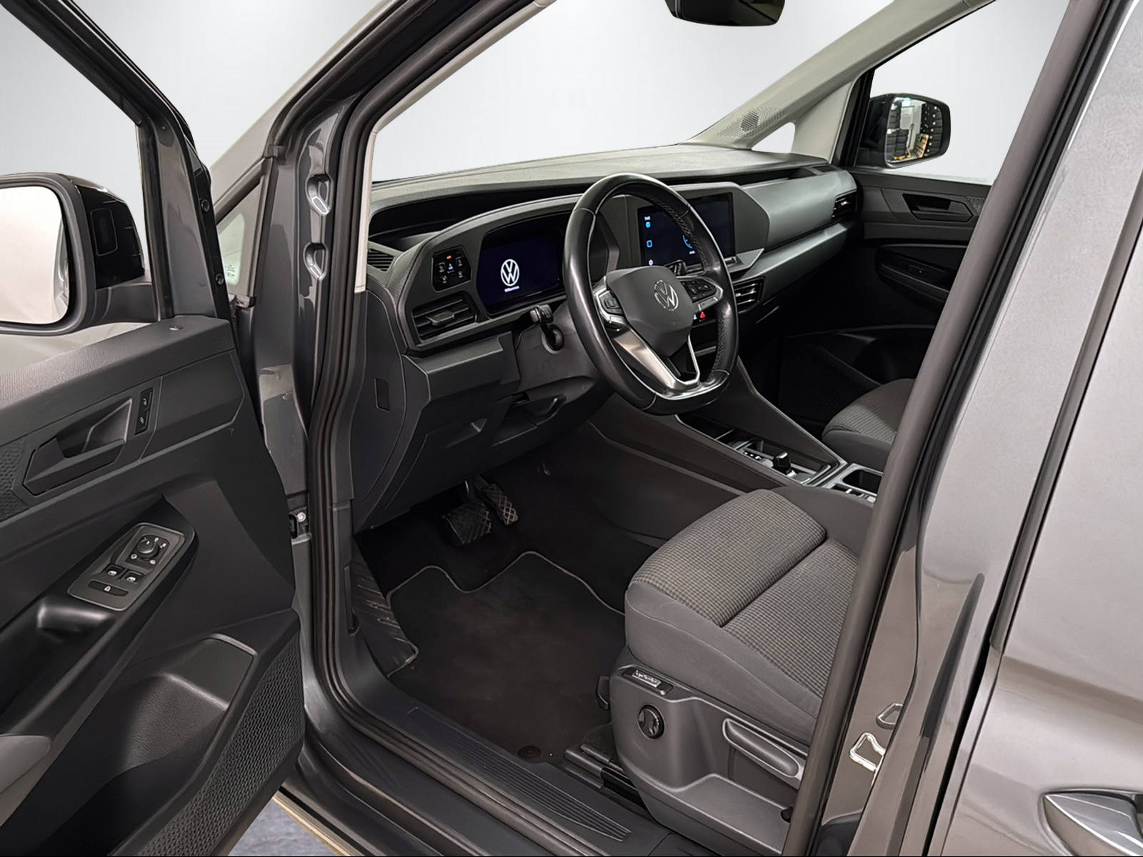 VW Caddy 2.0 TDI 122 Liberty DSG-image-13