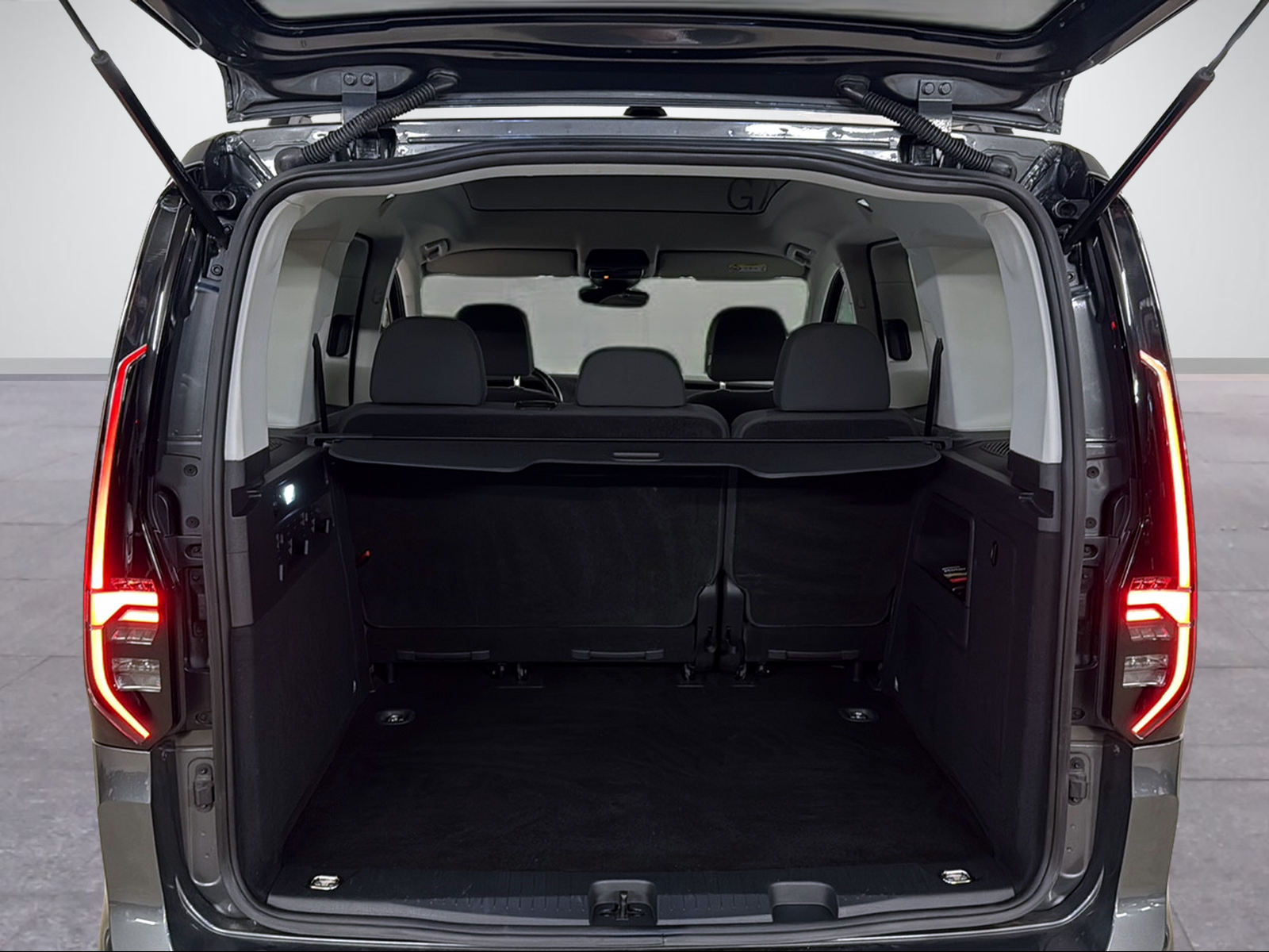 VW Caddy 2.0 TDI 122 Liberty DSG-image-5