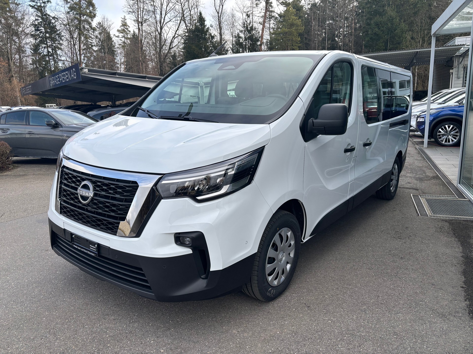 NISSAN Primastar 150 3.0L2H1 N-Connecta 9 Plätze-image-1