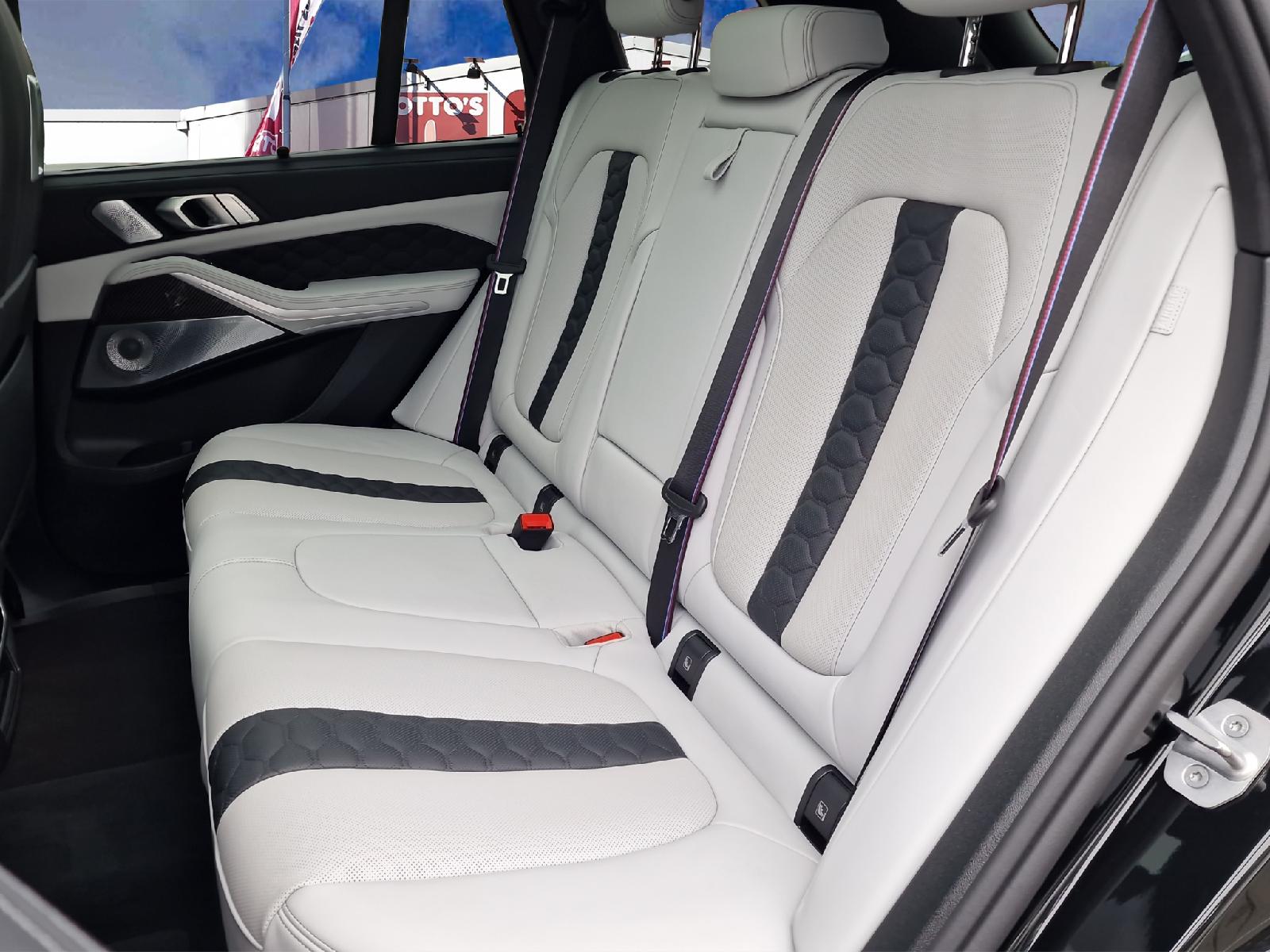 BMW X5 M Competition SAV *Schweizer-Fahrzeug*10-Jahre-Gratisservice* 2025-image-8