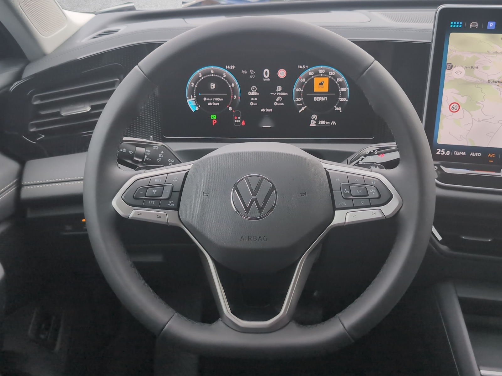 VW Tiguan UNITED 4Motion-image-10