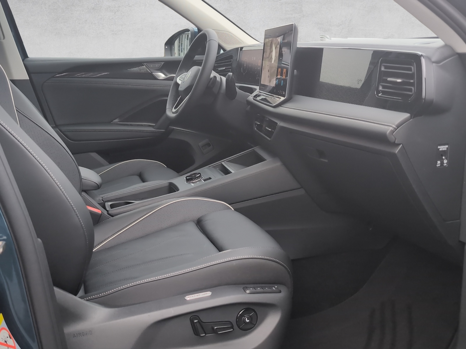 VW Tiguan UNITED 4Motion-image-12