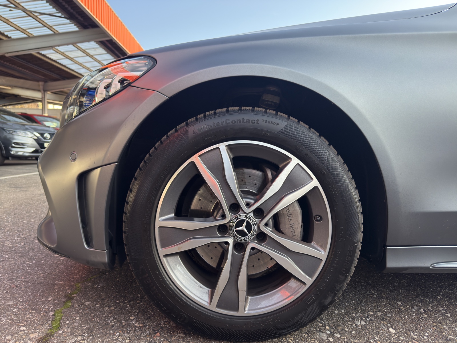 MERCEDES-BENZ C 200 Swiss Star AMG Line 4Matic 9G-Tronic-image-14