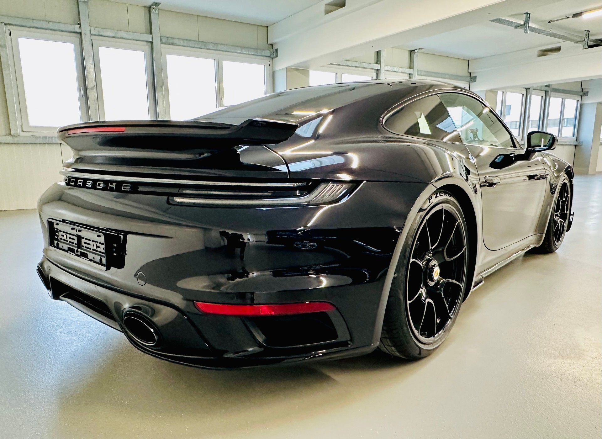 PORSCHE 911 Turbo 650PS S PDK ***TOP GEPFLEGT / ALLES BEI PORSCHE SERVICE***-image-3