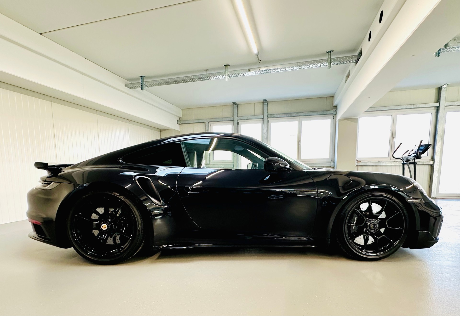 PORSCHE 911 Turbo 650PS S PDK ***TOP GEPFLEGT / ALLES BEI PORSCHE SERVICE***-image-2