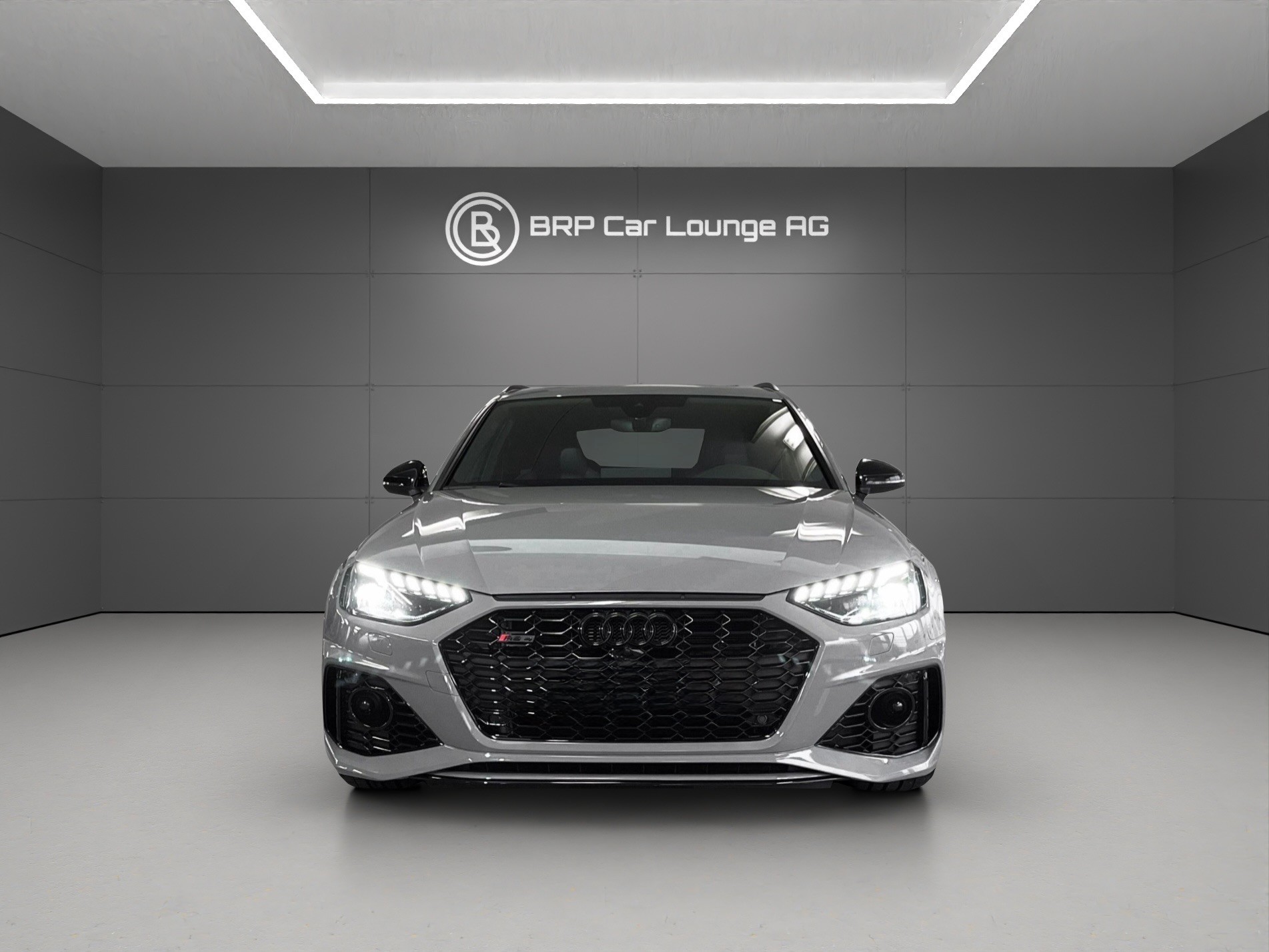 AUDI RS4 Avant quattro tiptronic-image-1