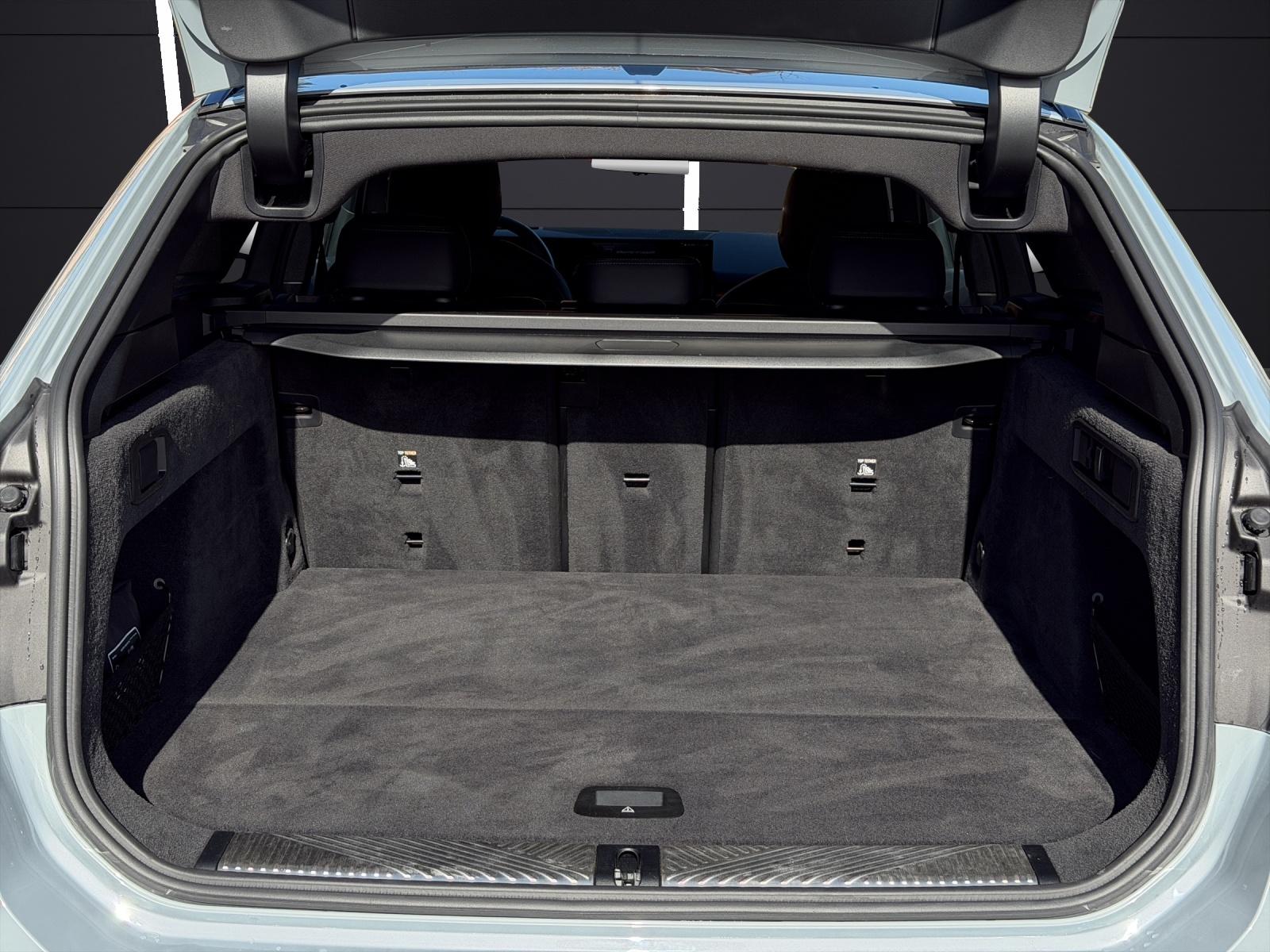 BMW 520d xDrive Touring-image-9