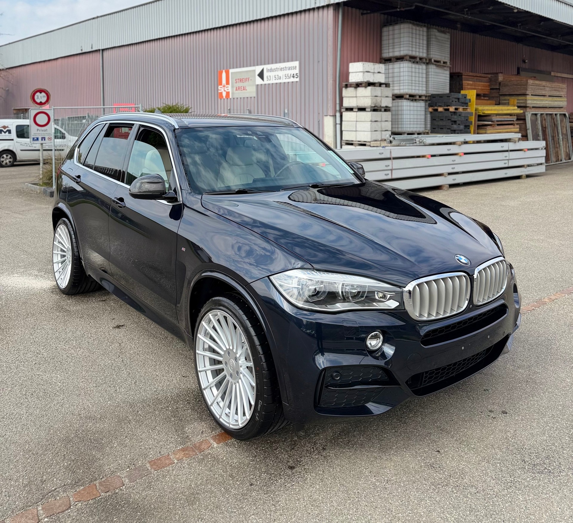 BMW X5 xDrive 40d Steptronic-image-2