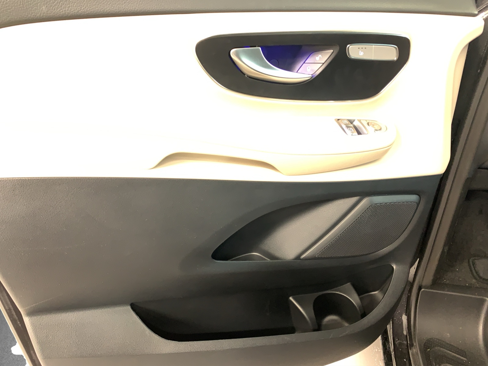 MERCEDES-BENZ Marco Polo 250 d 4M Automat-image-10