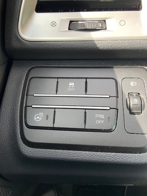 KGM-SsangYong Tivoli 1.6 e-XGi Sapphire 2WD-image-13