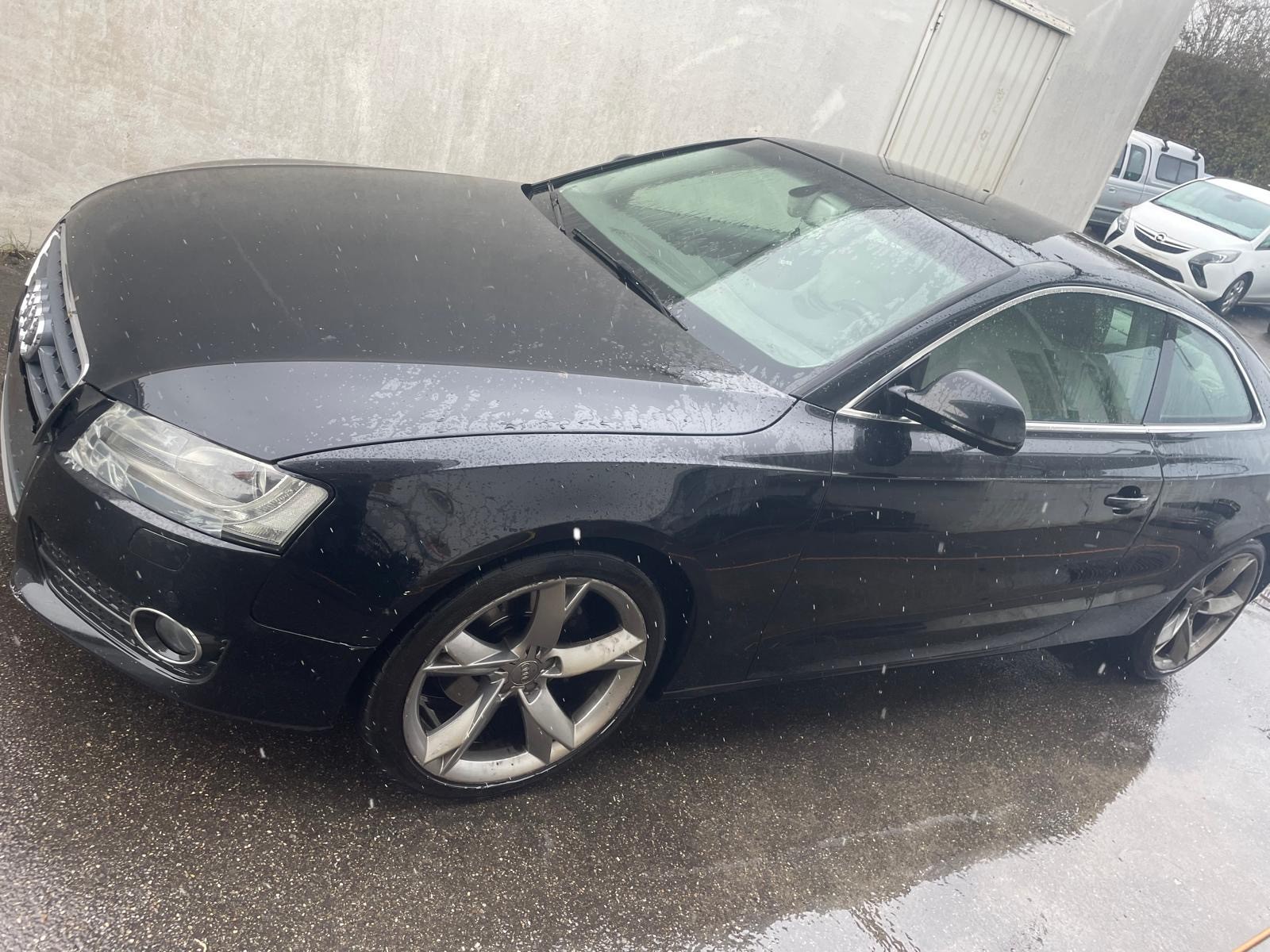 AUDI A5 Coupé 2.7 TDI multitronic-image-3