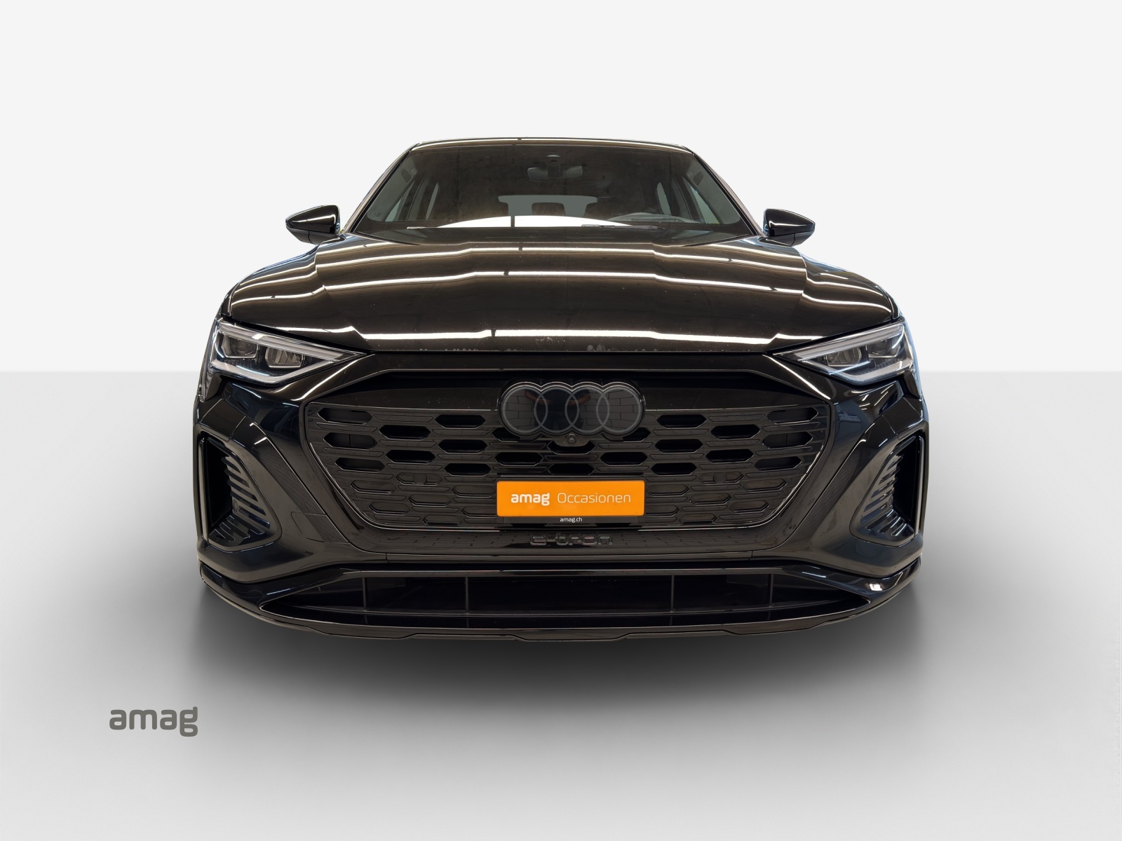 AUDI Q8 Sportback 55 e-tron Black Edition quattro-image-7
