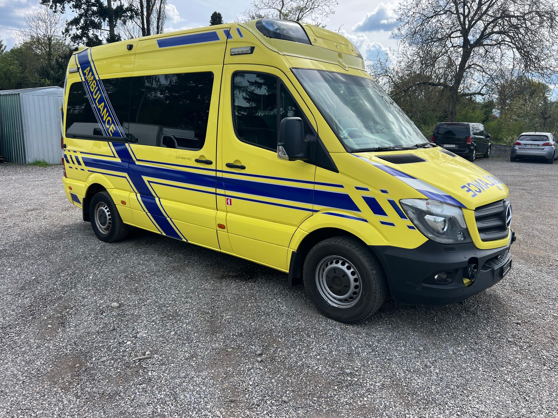 MERCEDES-BENZ AMBULANCE Sprinter 319 BlueTec Standard 7G-Tronic-image-7
