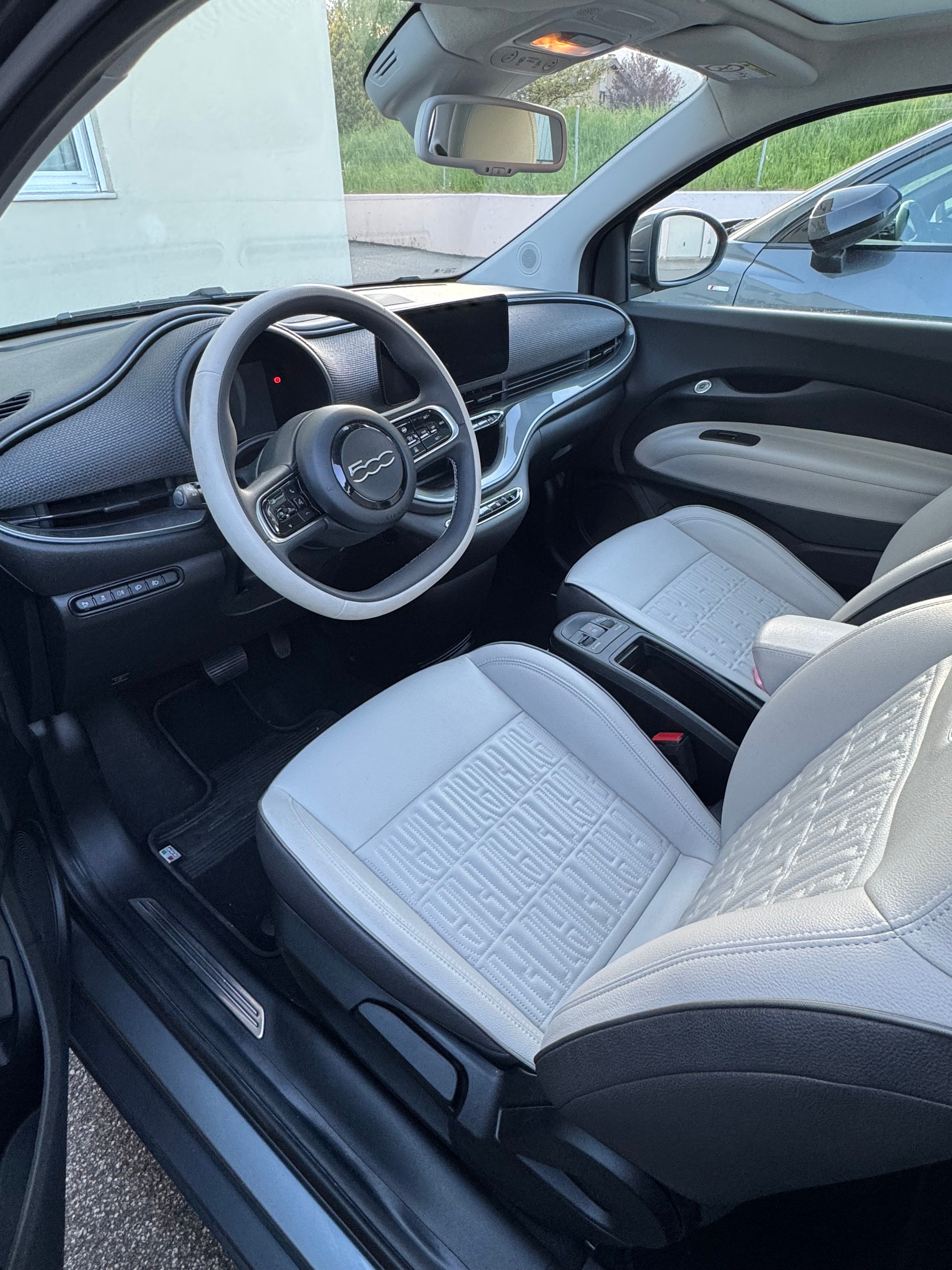 FIAT 500 C electric 87 kW La Prima By Bocelli-image-6