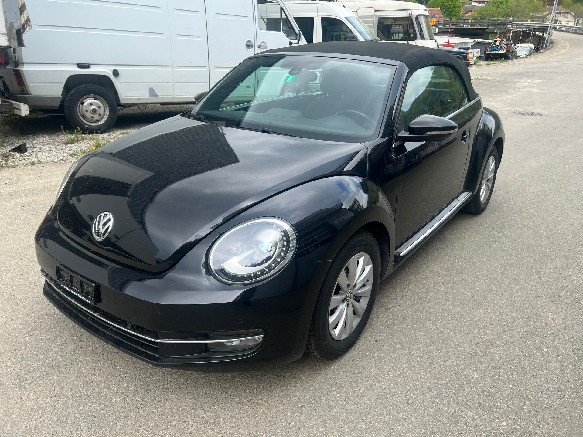 VW Beetle Cabrio 1.2 TSI Design-image-0