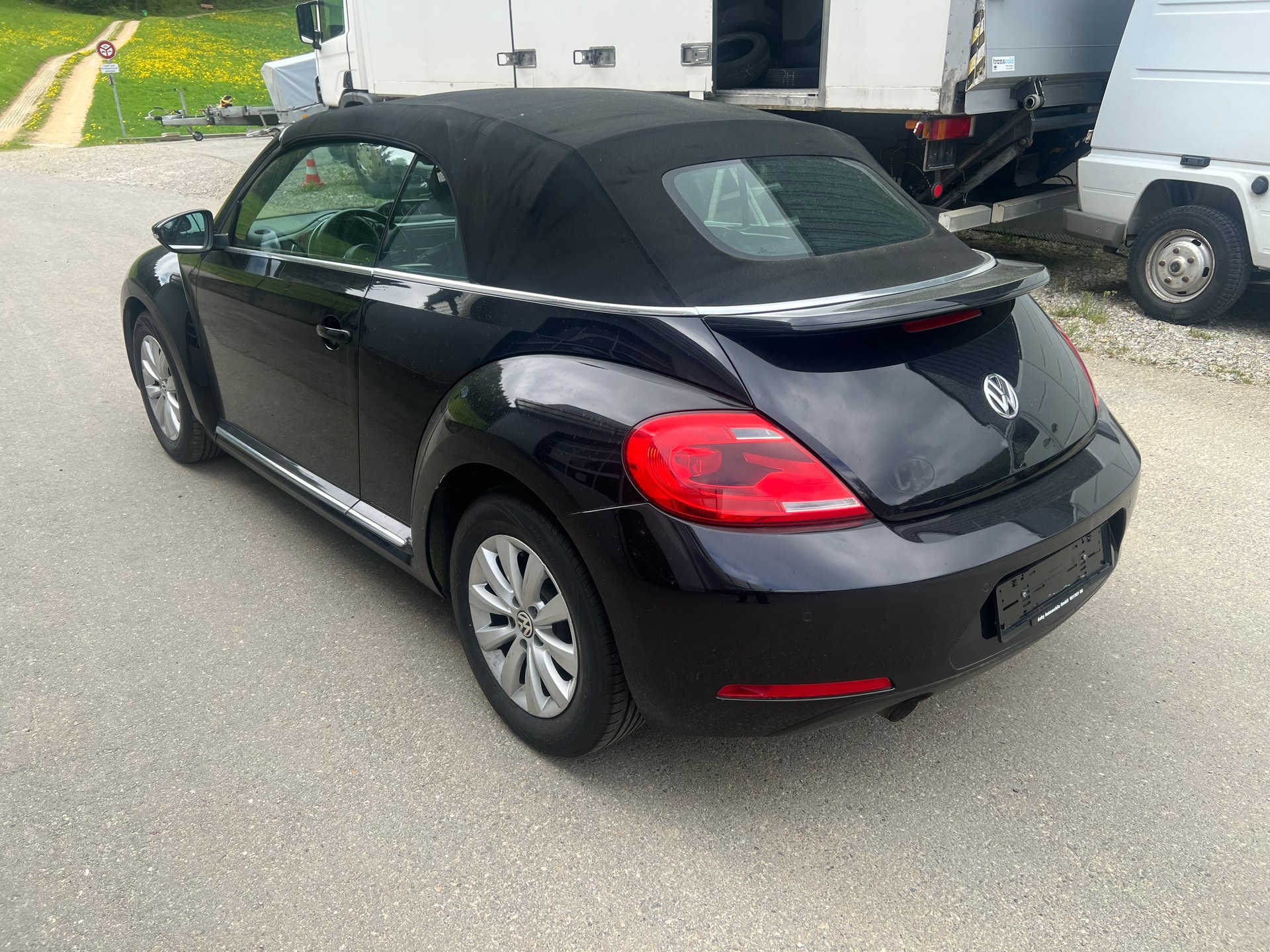 VW Beetle Cabrio 1.2 TSI Design-image-2