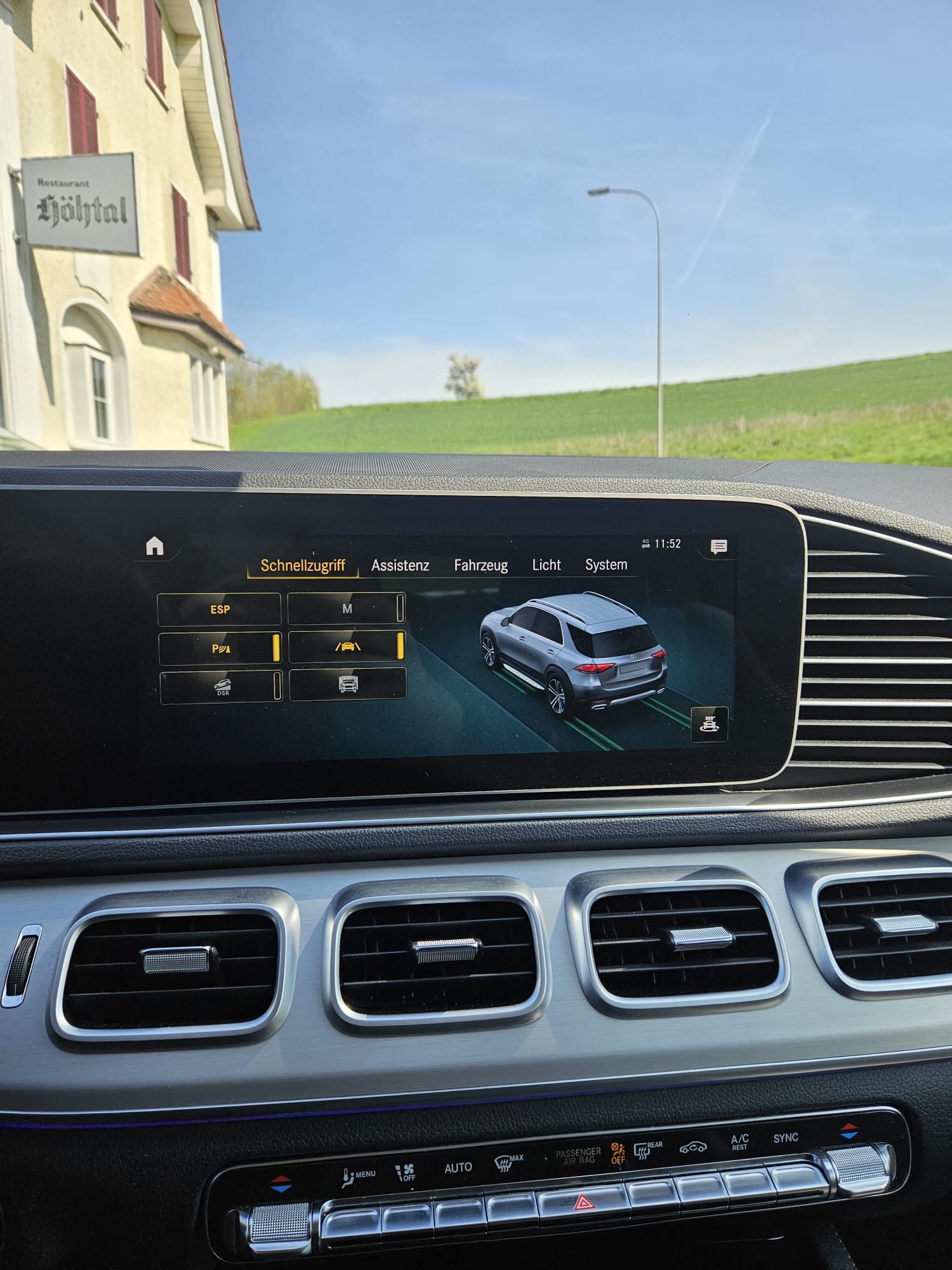 MERCEDES-BENZ GLE 350 d 4Matic 9G-Tronic-image-12