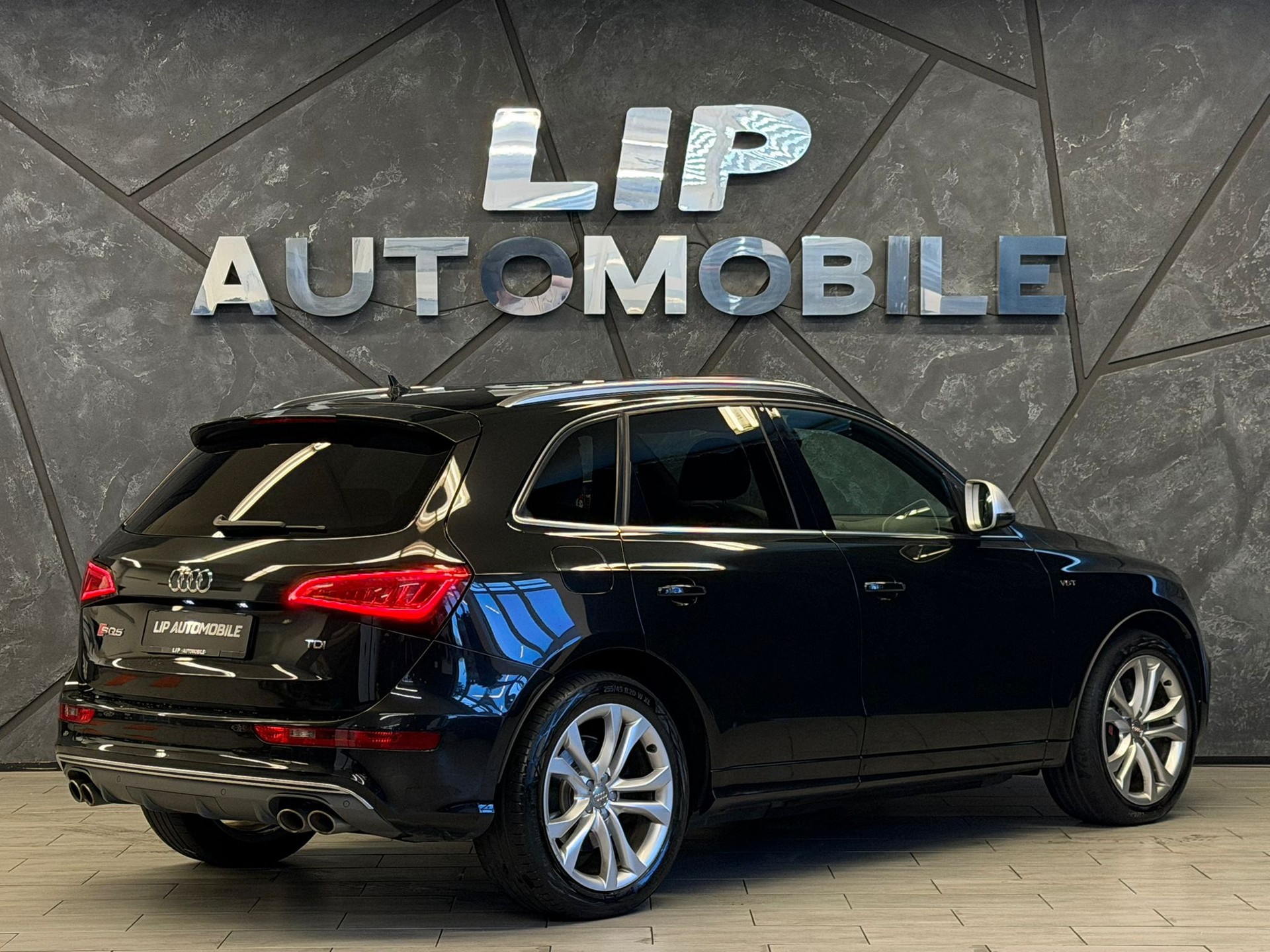 AUDI SQ5 3.0 TDI quattro tiptronic-image-5