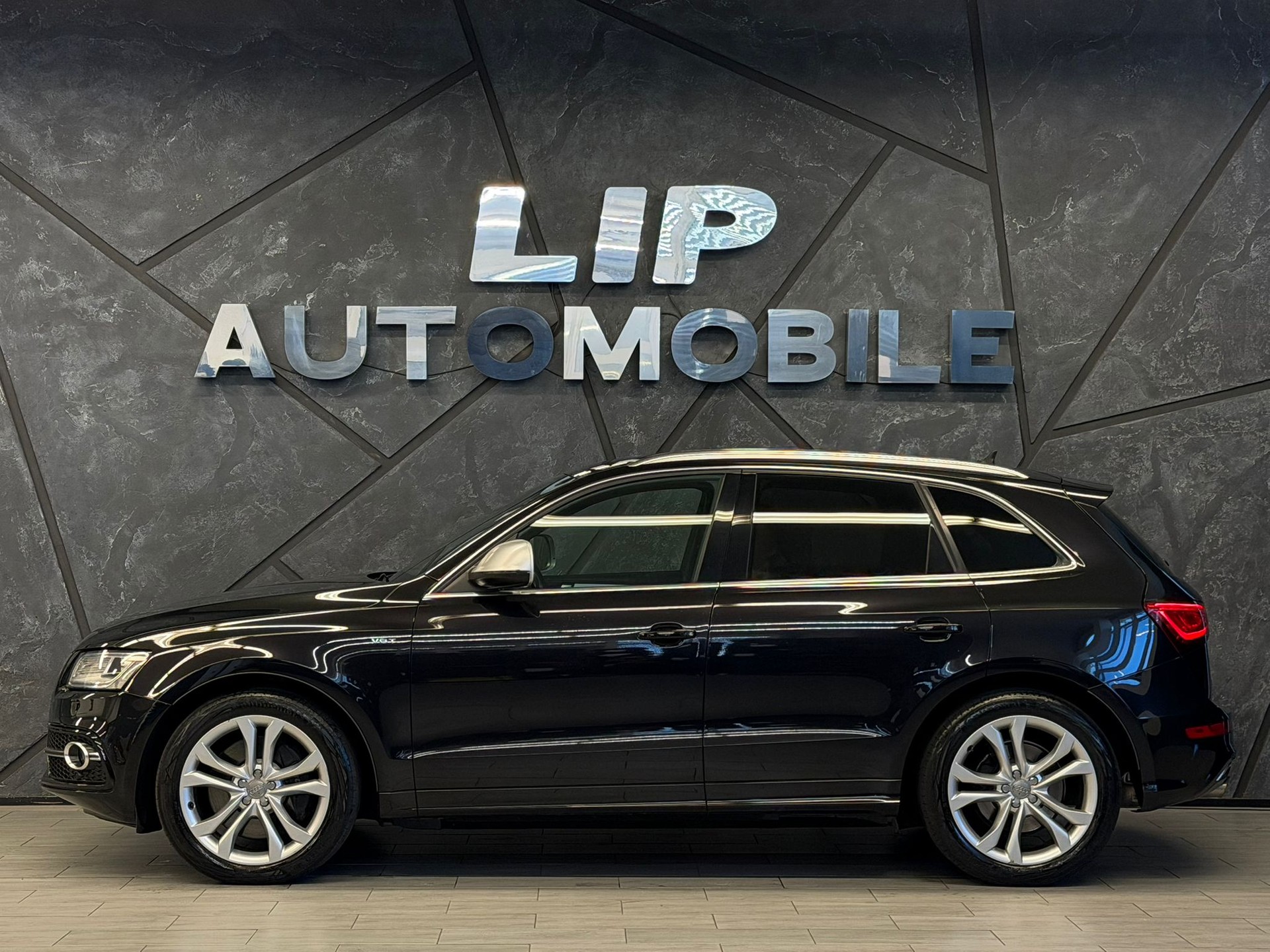 AUDI SQ5 3.0 TDI quattro tiptronic-image-4