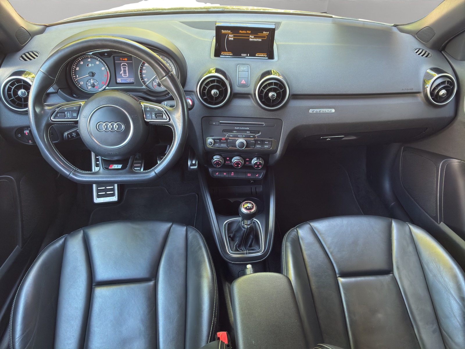 AUDI S1 Sportback 2.0 TFSI quattro-image-8