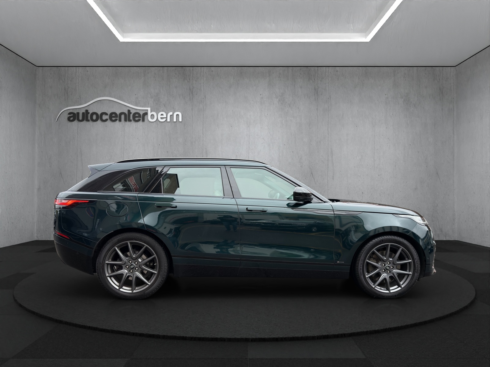 LAND ROVER Range Rover Velar R-Dynamic P 400 Automatic-image-7